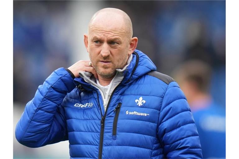Ist mit dem SV Darmstadt 98 überraschend auf Erstliga-Kurs: Lilien-Coach Torsten Lieberknecht. Foto: Thomas Frey/dpa