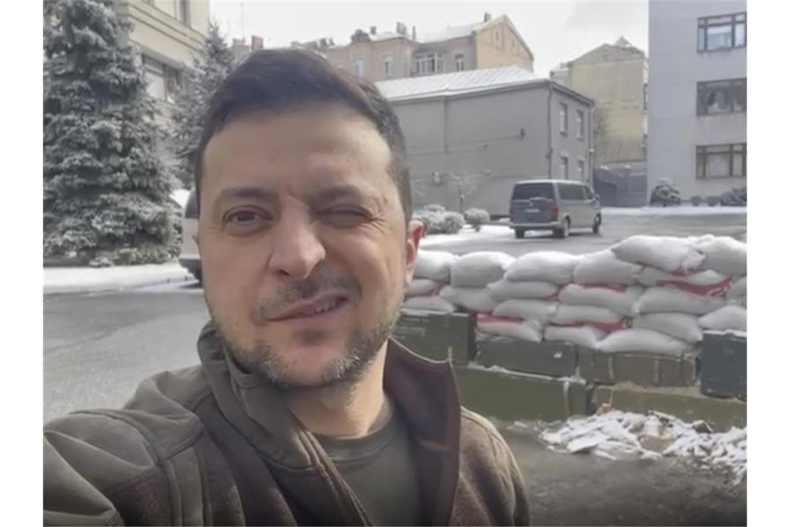 Selenskyj: Russland als terroristischen Staat einstufen Ist nicht bereit, die Unabhängigkeit der selbst ernannten „Volksrepubliken“ sowie die russische Herrschaft über die Krim anzuerkennen: Ukraines Präsident Wolodymyr Selenskyj. Foto: Uncredited/Ukrainian Presidential Press Office/AP/dpa