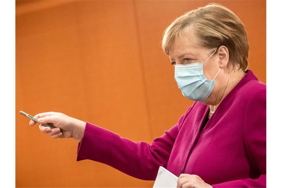 Neue Corona-Verschärfungen beschlossen Ist skeptisch, ob die Maßnahmen ausreichen werden: Kanzlerin Angela Merkel. Foto: Michael Kappeler/dpa