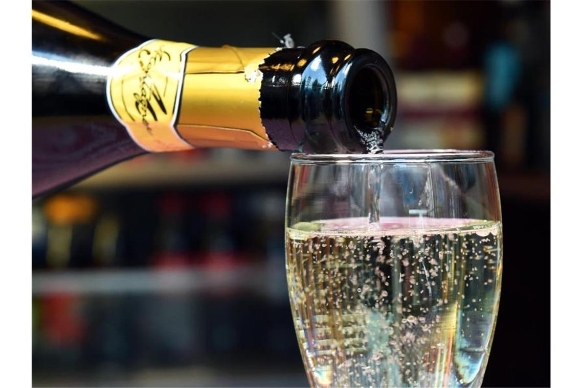 Verband: Italiens Prosecco-Export auf Rekordniveau Italien hat in den ersten vier Monaten dieses Jahres nach Verbandsangaben so viel Prosecco exportiert wie noch nie. Foto: Jens Kalaene/dpa-Zentralbild/dpa