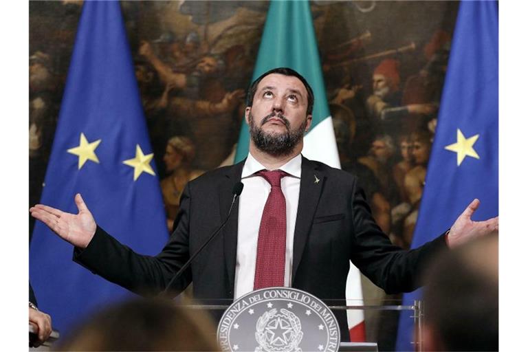 Italiens Vize-Premier Matteo Salvini hat einen möglichen Bruch der Defizit-Regeln ins Spiel gebracht. Foto: Riccardo Antimiani/ANSA/AP