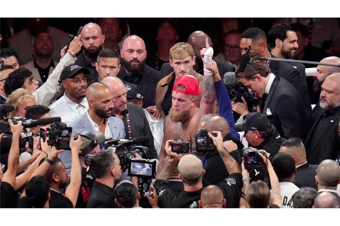 Tyson verliert bei Box-Comeback und lässt Rückkehr offen Jake Paul gewann den Boxkampf einstimmig nach Punkten.