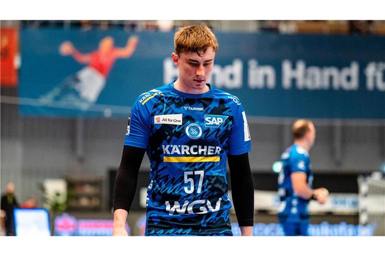 Jakob Nigg ist enttäuscht – die TVB-Handballer sind beim HSV Hamburg chancenlos.