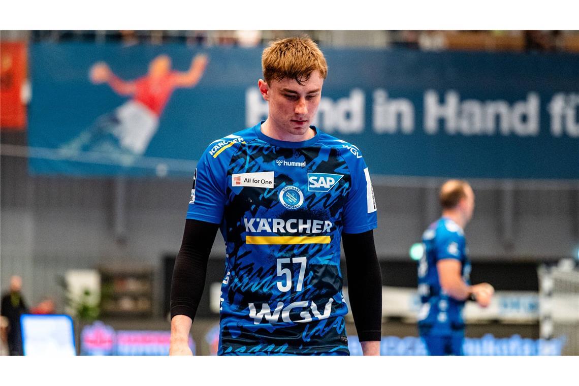 Jakob Nigg ist enttäuscht – die TVB-Handballer sind beim HSV Hamburg chancenlos.