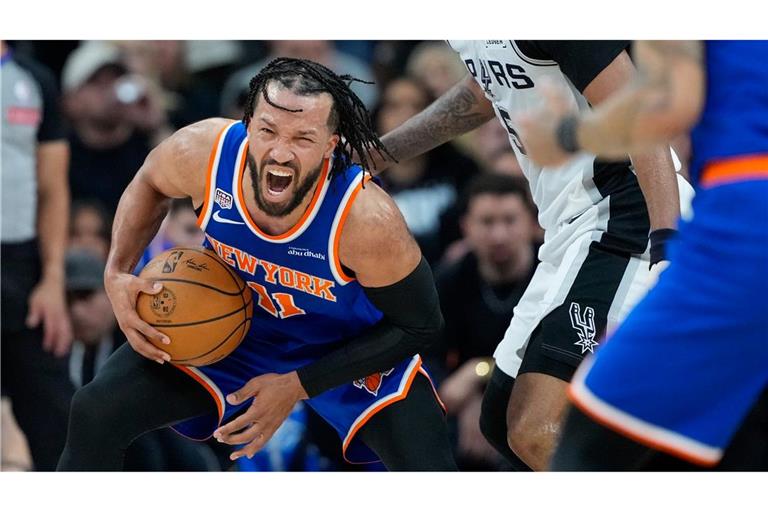 Jalen Brunson und die Knicks hatten wieder keine gute erste Halbzeit und kamen dann zurück ins Spiel.