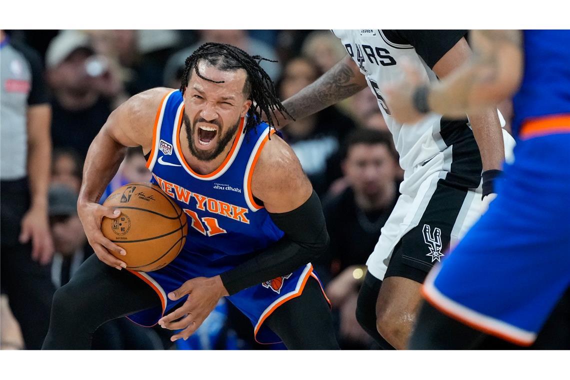 Jalen Brunson und die Knicks hatten wieder keine gute erste Halbzeit und kamen dann zurück ins Spiel.