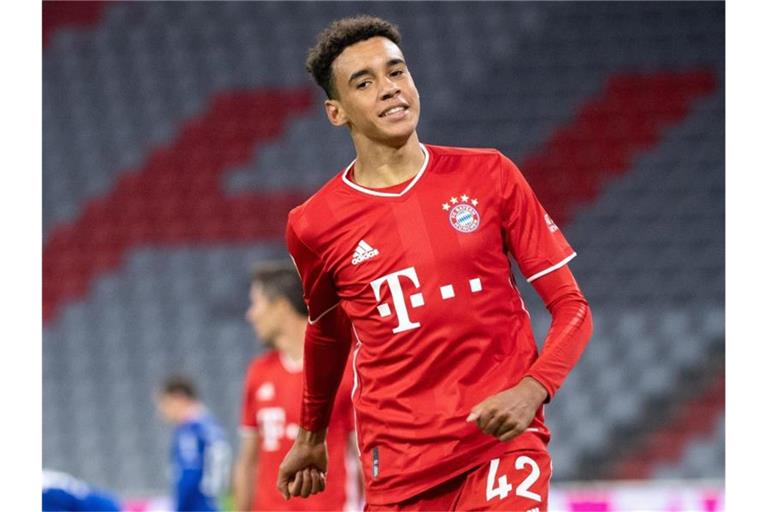 Jamal Musiala steht in der Startelf des FC Bayern München. Foto: Matthias Balk/dpa