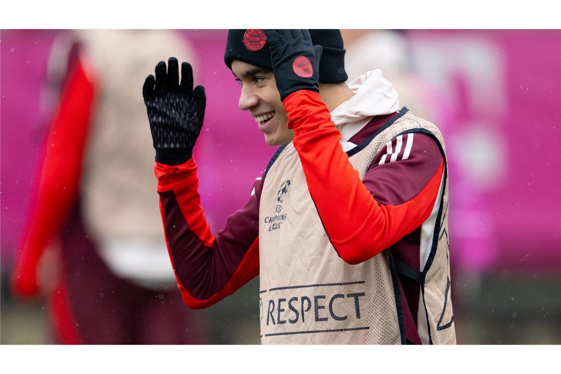 Playoff-Hammer oder Wunder? Kompany plant mit Neuer Jamal Musiala war im Gegensatz zu Manuel Neuer beim Training dabei.