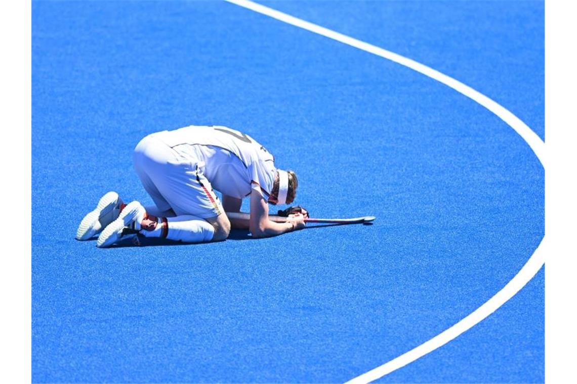 Hockey-Herren erstmals seit 2000 ohne Olympia-Medaille Jan Christopher Ruhr war nach der Niederlage gegen Indien bitter enttäuscht. Foto: Swen Pförtner/dpa