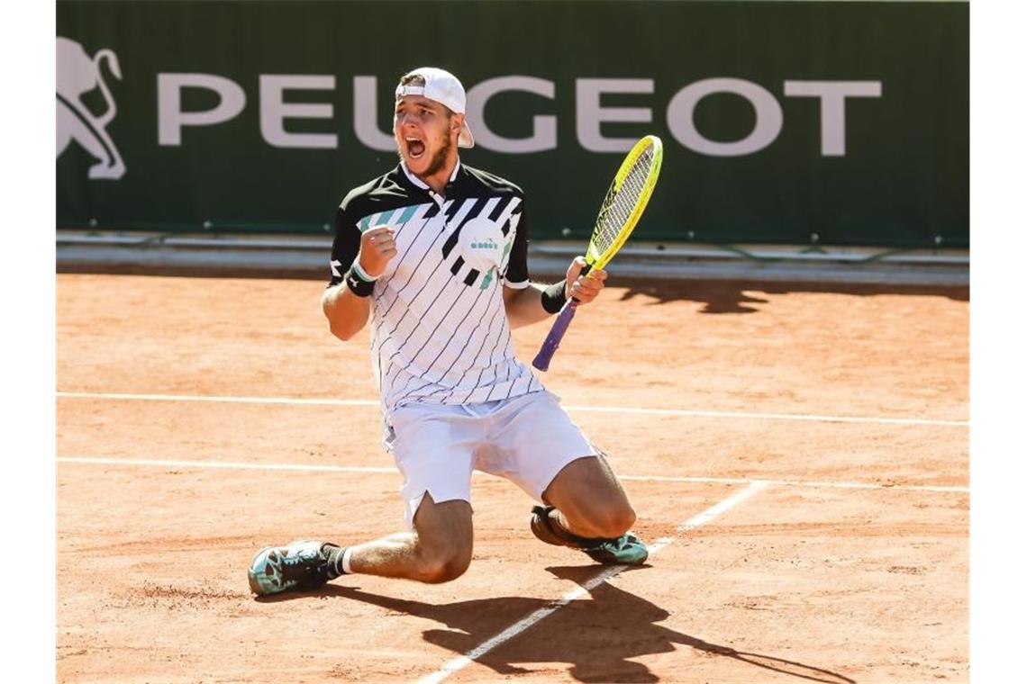 Nach Marathon-Matches: Zverev und Struff in Paris weiter Jan-Lennart Struff feiert in Paris den erstmaligen Einzug in ein Grand-Slam-Achtelfinale. Foto: Frank Molter
