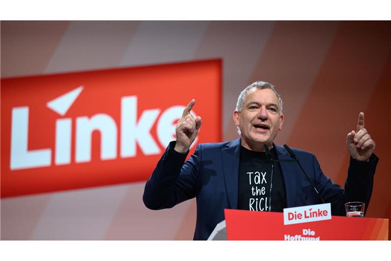 Jan van Aken verurteilte den Angriff Israels.