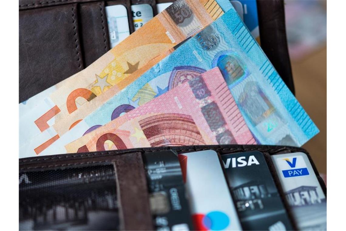 Studie: Menschen sind ehrlicher als gedacht Je mehr Geld in der Brieftasche ist, desto ehrlicher sind die Menschen. Foto: Monika Skolimowska