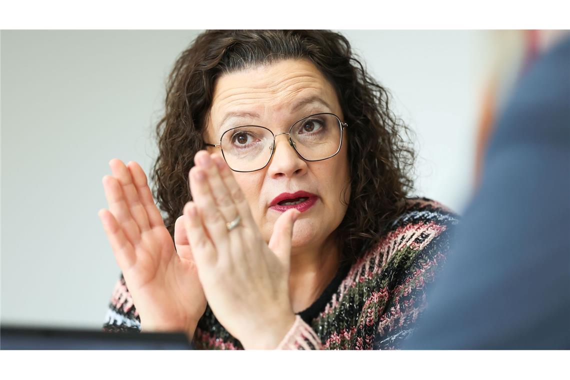 Jede Menge Arbeit für die Arbeitsverwaltung: Andrea Nahles, Vorstandsvorsitzende der Bundesagentur für Arbeit, sieht sich steigenden Arbeitslosenzahlen und sinkender Erwerbstätigkeit gegenüber.