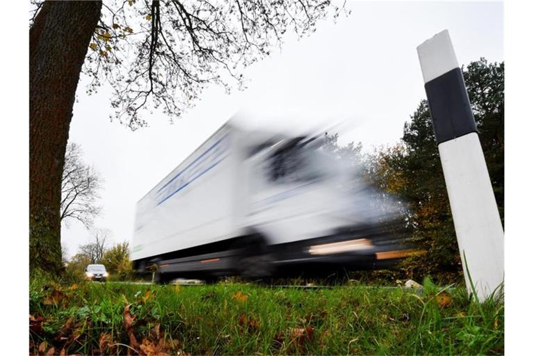 Jedes Jahr gehen fast 30.000 Fahrer in den Ruhestand - denen nur etwa halb so viele Berufsanfänger nachfolgen. Foto: Holger Hollemann