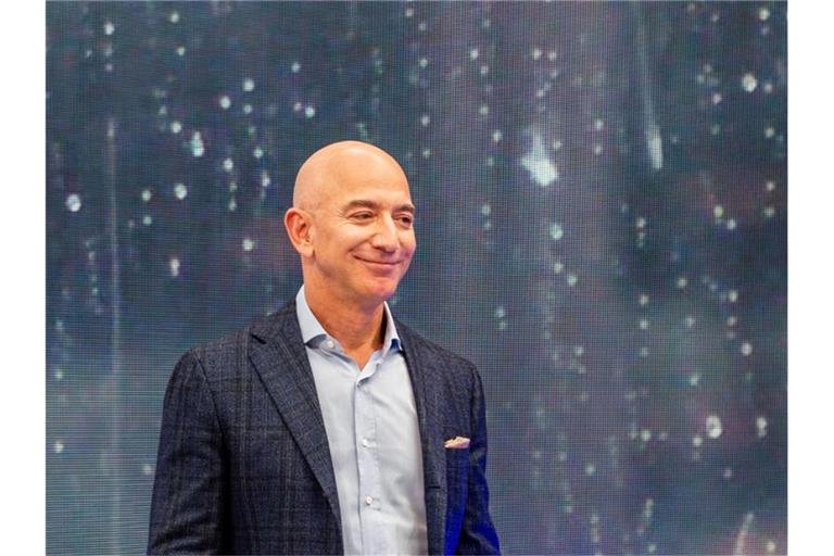 Jeff Bezos ist Chef von Amazon und der wohl reichste Mensch der Welt. Foto: Andrej Sokolow/dpa