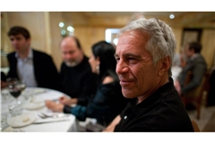 Jeffrey Epstein verfügte über ein Netzwerk, dessen Dimensionen noch immer unabsehbar sind.