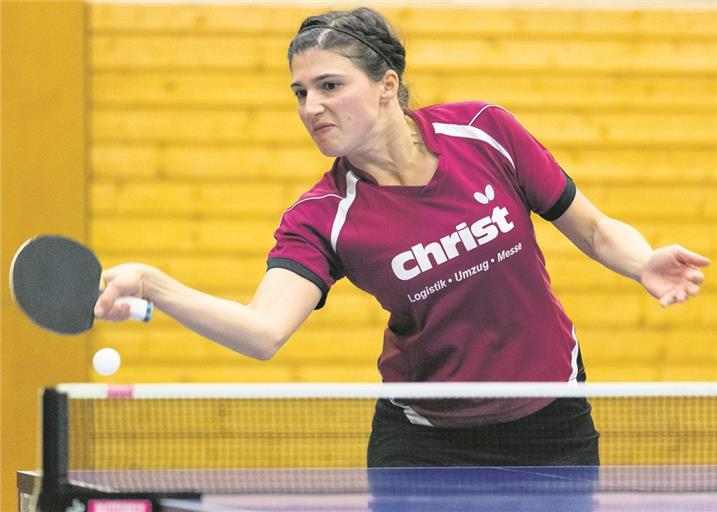 Jenny Klemann war eine der Punktegarantinnen bei den Tischtennisspielerinnen des TTV Burgstetten. Foto: A. Becher