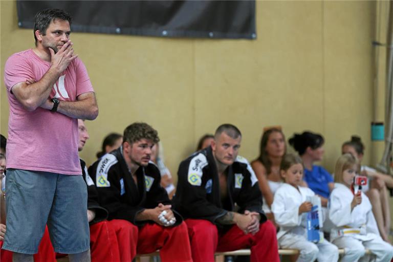 Jens Holderle (links) sieht nur geringe Chancen, dass die TSG Backnang sich für das Final Four qualifiziert. Archivfoto: Alexander Becher