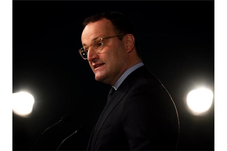 Jens Spahn (CDU), Bundesminister für Gesundheit, spricht zur Eröffnung des Deutschen Pflegetags 2021. (Archivbild). Foto: Monika Skolimowska/dpa-Zentralbild/dpa