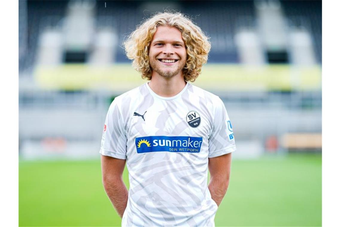 5:2 gegen Magdeburg: Waldhof sorgt dank Dreierkette für Ruhe Jesper Verlaat vom SV Waldhof. Foto: Uwe Anspach/dpa/Archivbild