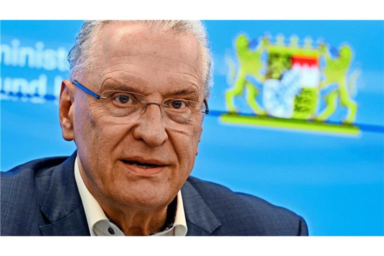 Joachim Herrmann (CSU), Innenminister von Bayern, hat angeordnet, dass Bayerns Polizei die Nationalität von Verdächtigen nennt.