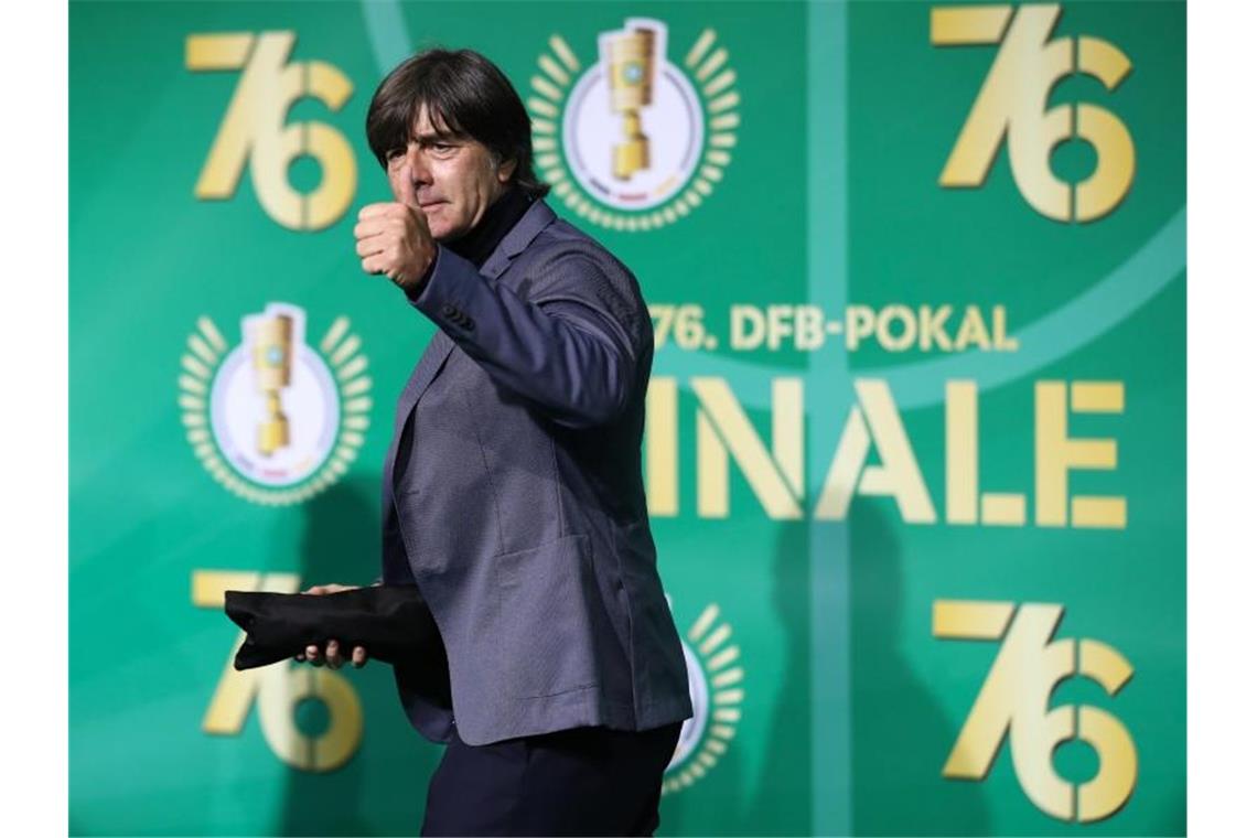 Löw über Kovac: „Hat gute Arbeit gemacht“ Joachim Löw stärkt Niko Kovac den Rücken. Foto: Christian Charisius