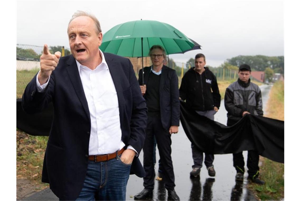 Joachim Rukwied (l), Präsident des Bauernverbandes. Foto: Soeren Stache/zb/dpa/Archivbild