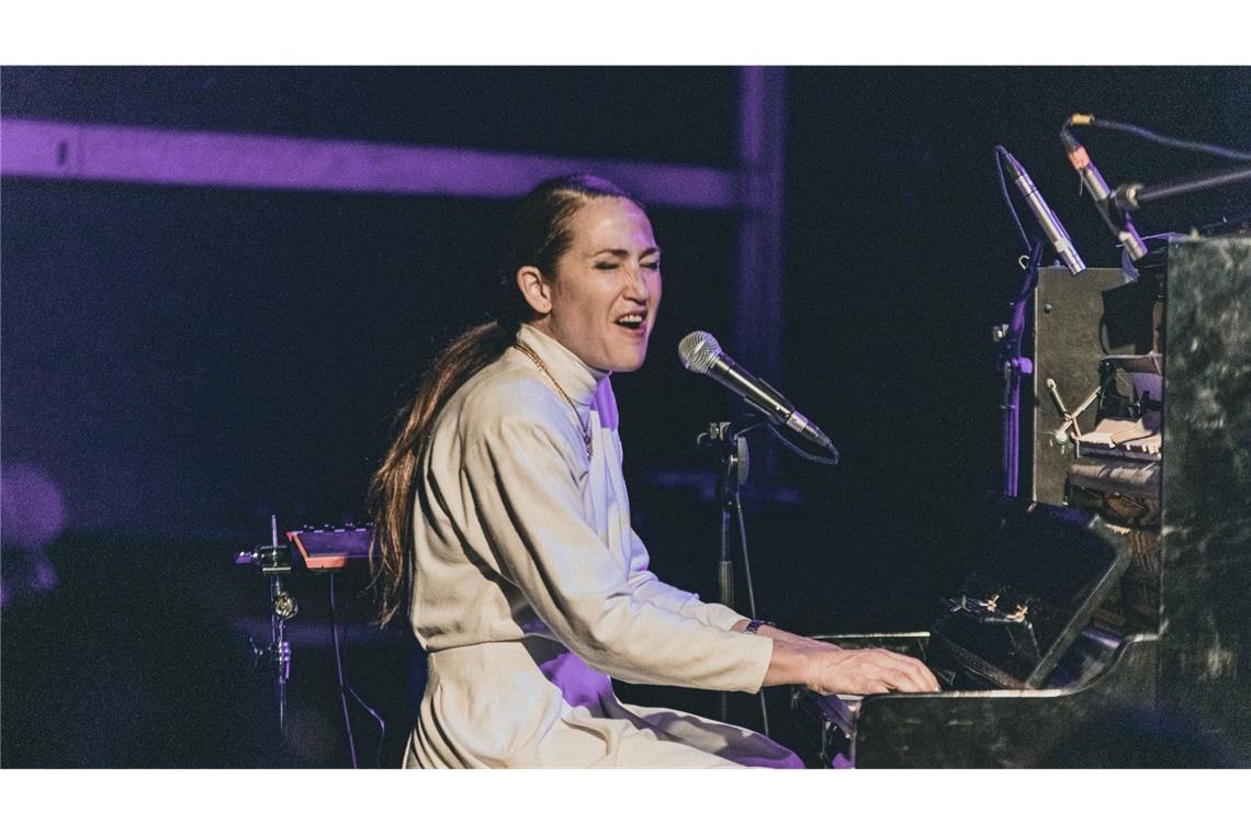 Schongang im Alleingang Joan Wasser, hier bei einem Konzert in Rom Anfang April