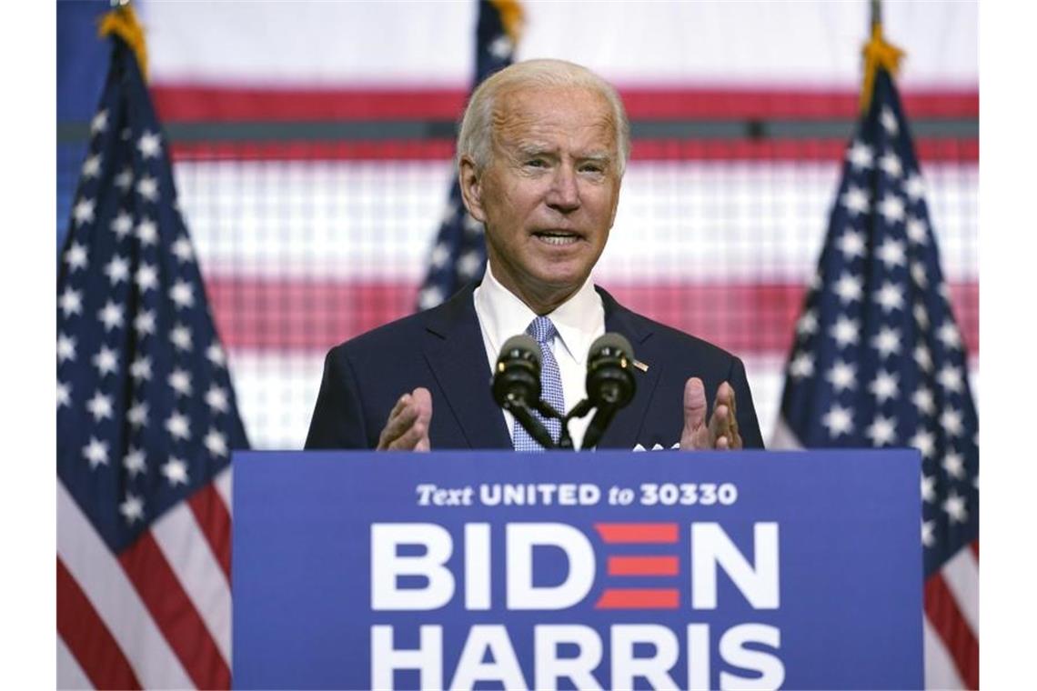 Joe Biden: „Er hat dabei versagt, Amerika zu schützen, also versucht er, Amerika Angst zu machen.“. Foto: Carolyn Kaster/AP/dpa