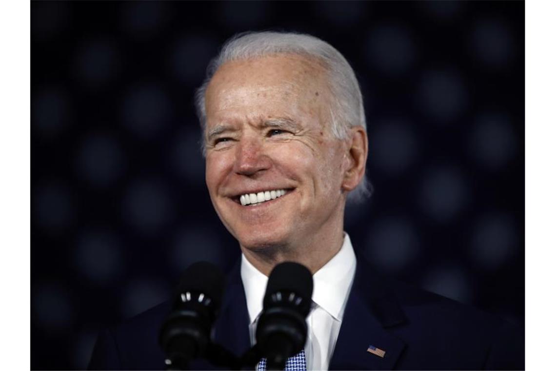 Joe Biden hat die wichtige Vorwahl im US-Bundesstaat South Carolina gewonnen. Foto: Matt Rourke/AP/dpa