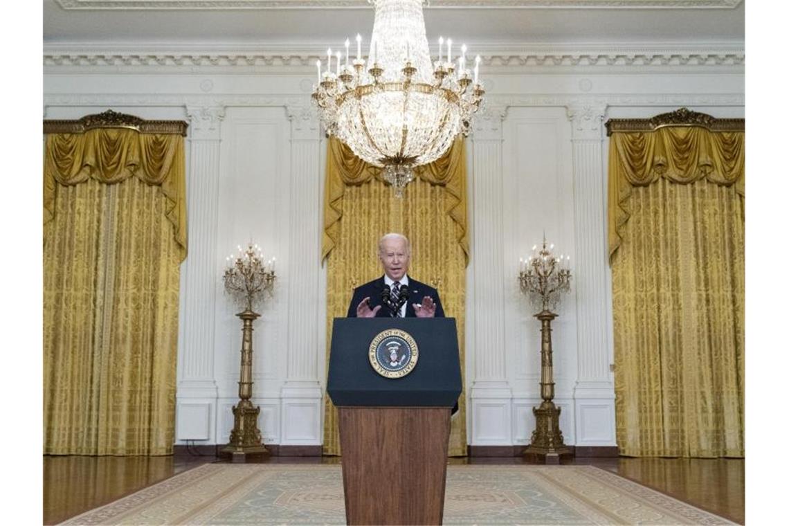 US-Außenminister Blinken sagt Treffen mit Lawrow in Genf ab Joe Biden kündigt im Weißen Haus neue Sanktionen gegen Russland an. Foto: Alex Brandon/AP/dpa