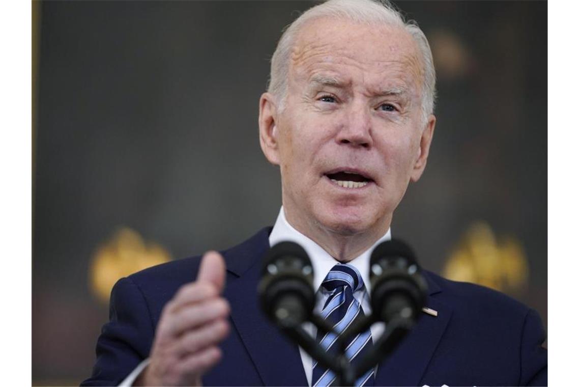 US-Arbeitsmarkt trotzt Omikron-Welle Joe Biden, Präsident der USA, spricht im Weißen Haus über den Arbeitsmarktbericht von Januar. Foto: Carolyn Kaster/AP/dpa