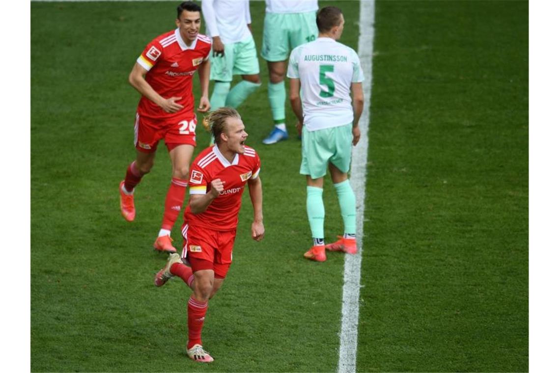 Joel Pohjanpalo war der umjubelte Mann beim Union-Sieg gegen Werder Bremen. Foto: Annegret Hilse/Reuters-Pool/dpa