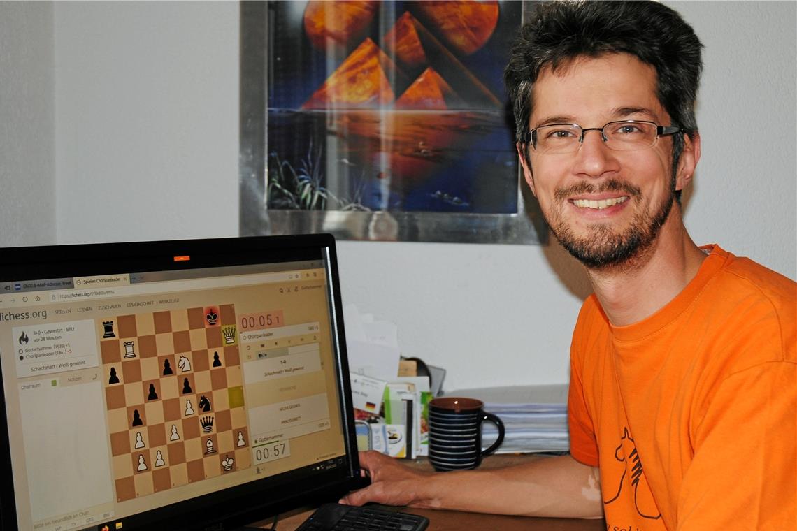 Reichlich Ruhe, aber kein Stillstand Johannes Bay zählt zu jenen Schachsportlern, die in der neuen Internetliga aktiv sind. Auch mit dem Turnier- sowie dem Trainingsbetrieb des SCMurrhardt fahren der Spiel- sowie Jugendleiter und seine Mitstreiter vom SCM mittlerweile die Online-Schiene. Foto: privat