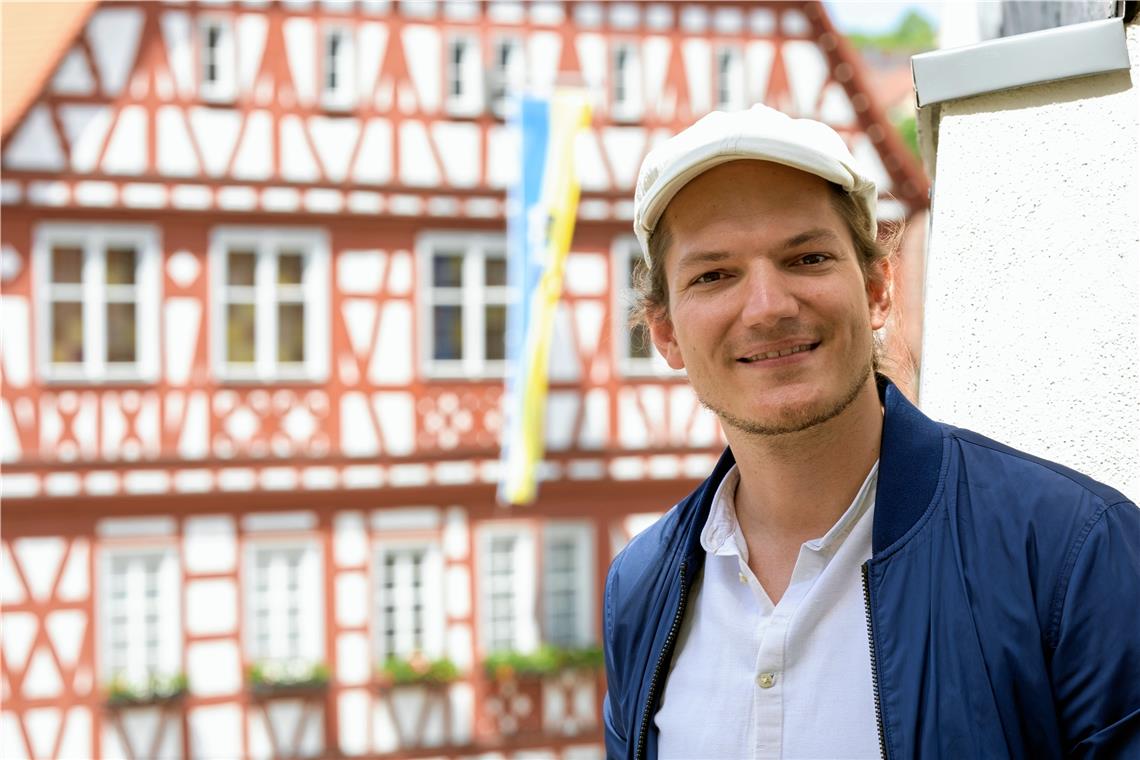 Straßenmusiktage sollen die Backnanger Innenstadt beleben Johannes Ellrott, Kulturamtsleiter von Backnang: „Warum an den Gardasee fahren, wenn es in der Backnanger Innenstadt genauso schön ist?“ Foto: Alexander Becher