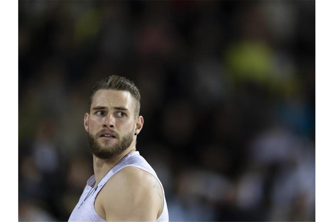 Vetter gewinnt in Lausanne: Bester Wurf 88,54 Meter Johannes Vetter aus Deutschland beobachtet den Flug seines Speers. Foto: Valentin Flauraud/KEYSTONE/dpa