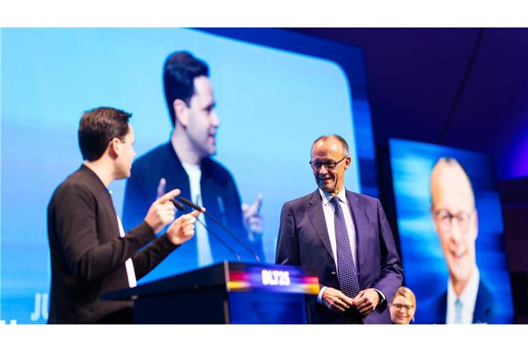 Johannes Winkel (l.) und Kanzler Friedrich März, beide CDU, beim Deutschlandtag in Rust