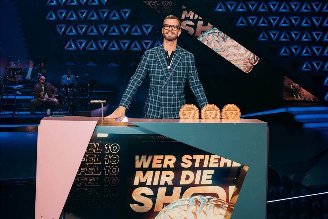 Wer hat gewonnen in Folge 1? Joko Winterscheidt spielt zum 10. Mal um die Moderation seiner Show „Wer stiehlt mir dir Show“.