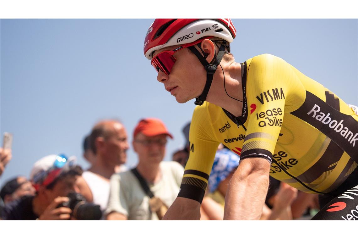 Trotz Sturz: Vingegaard gewinnt zweite Vuelta-Etappe Jonas Vingegaard ist der große Favorit auf den Gesamtsieg.