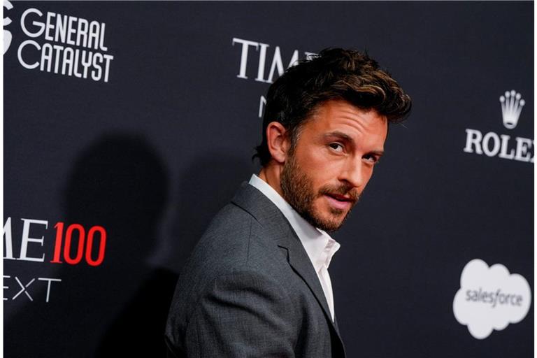Jonathan Bailey ist der Sexiest Man Alive 2025.