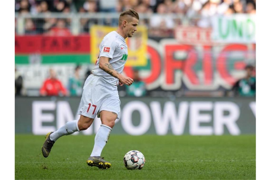 Schmid verlässt Augsburg und kehrt zum SC Freiburg zurück Jonathan Schmid. Foto: Matthias Balk/Archivbild