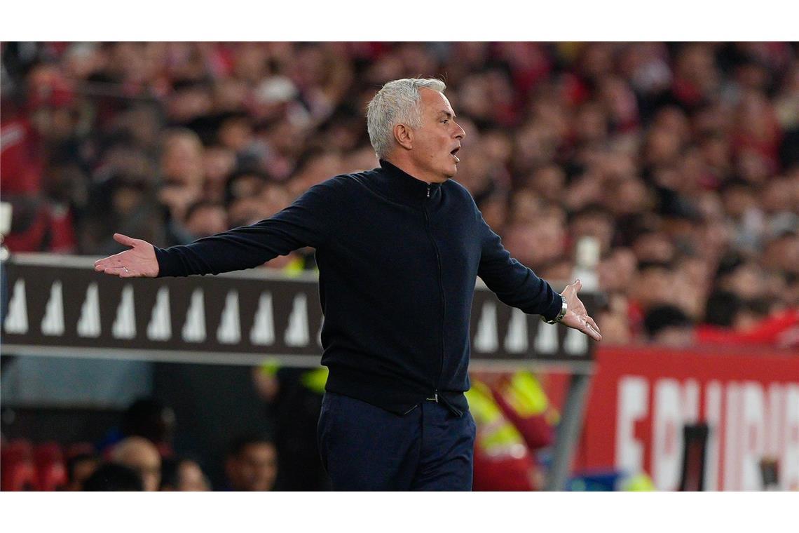 Jose Mourinho, Trainer von SL Benfica, könnte bald wieder bei Real Madrid unter Vertrag stehen (Archivfoto).