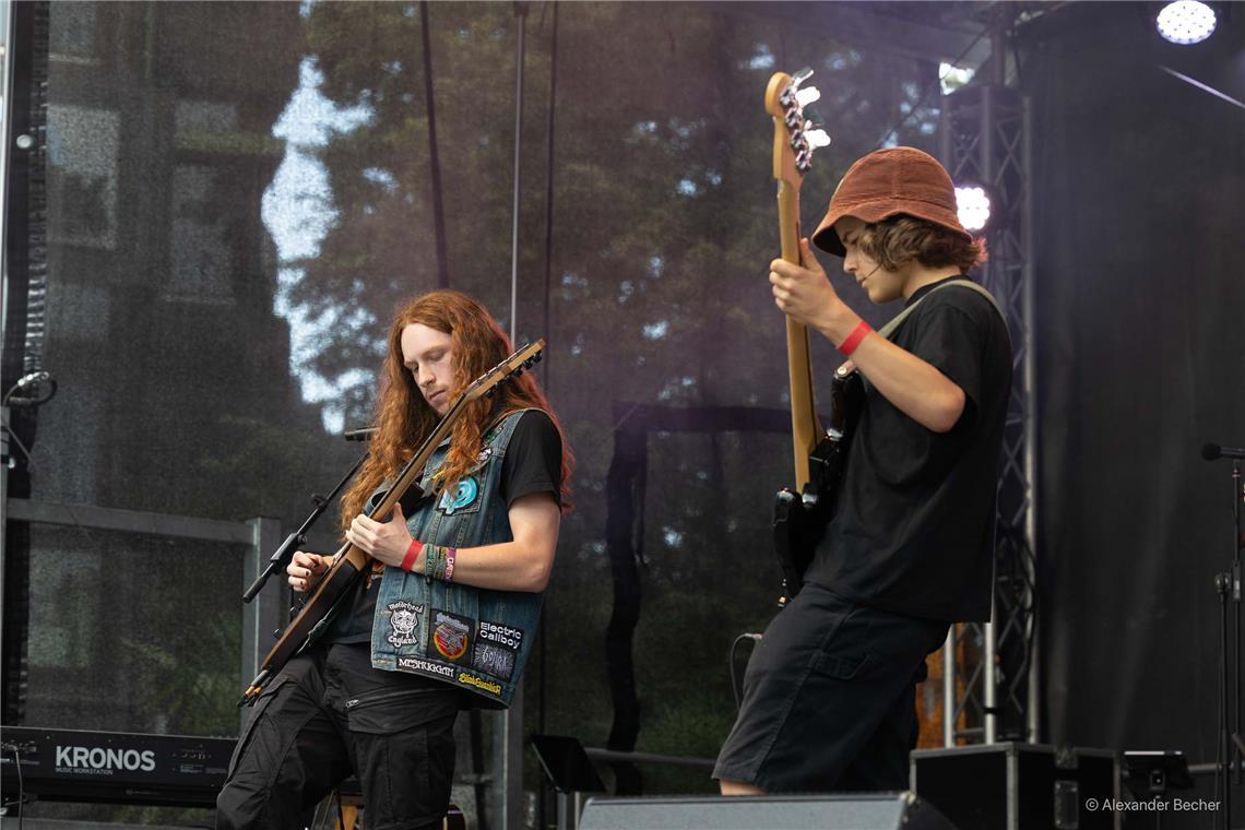 Joshua Heißwolf (links), Janek Burr und ihre Bandkollegen von Common Market gewannen im Jahr 2024 den Wolle-Kriwanek-Förderpreis. Archivfoto: Alexander Becher
