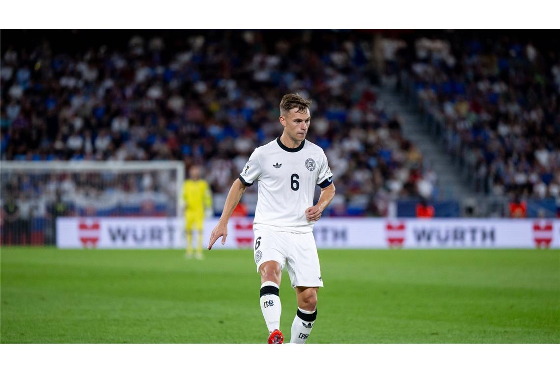 „Halte nichts davon“ – Amiri äußert sich zu Pfiffen gegen Woltemade Joshua Kimmich (Note 3,5): Bemüht, mehr Struktur und Tempo in das Spiel zu bekommen als in der Slowakei. Doch Joshua Kimmich hält den Ball gelegentlich zu lange. Als Stabilisator bleibt er im Mittelfeld dennoch wichtig.