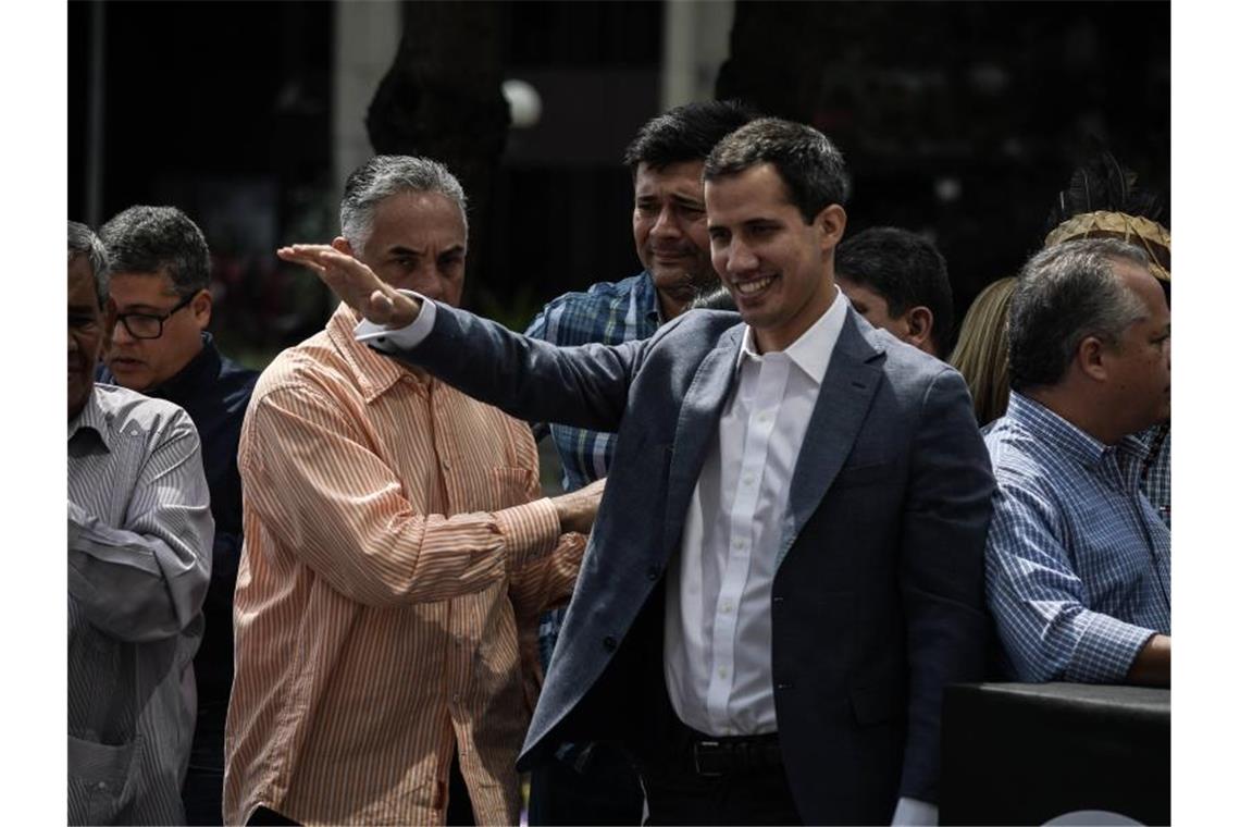 Venezuelas Präsident Maduro stellt den USA ein Ultimatum Juan Guaidó, Parlamentspräsident in Venezuela, während einer Demonstration in Caracas. Foto: Roman Camacho/SOPA Images via ZUMA Wire