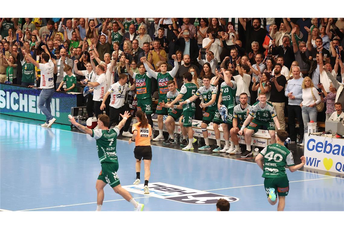 Jubel bei Frisch Auf Göppingen, als ihnen der Sieg nicht mehr zu nehmen war.