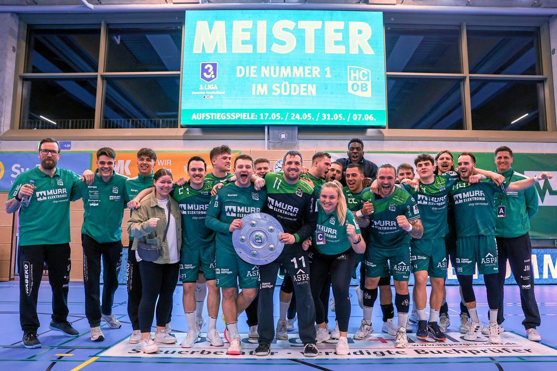 HC Oppenweiler/Backnang macht den Meistertitel perfekt Jubel über die Meisterschaft und Vorfreude auf die Aufstiegsrunde bei den Handballern des HC Oppenweiler/Backnang. Foto: Alexander Becher