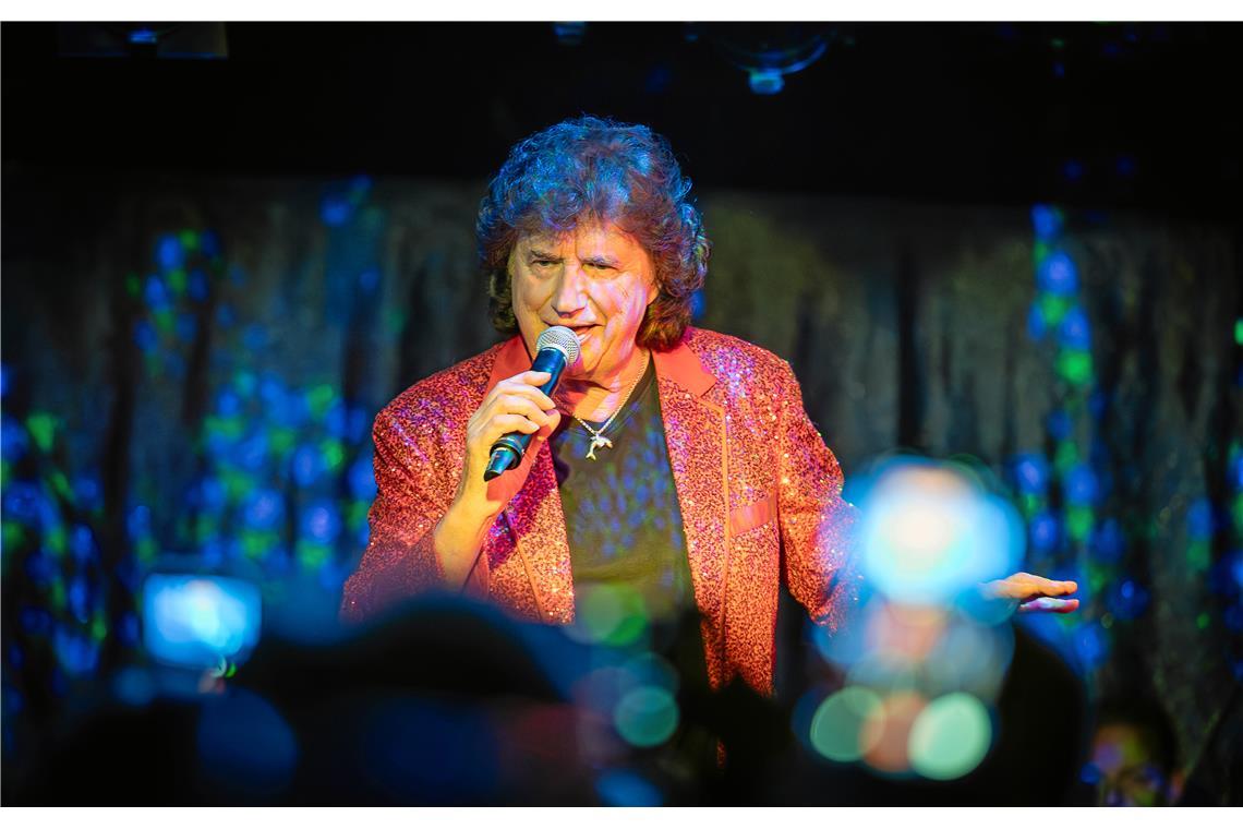 Jubiläumskonzert mit Olaf dem Flipper, der Schlager-Ikone mit Herz, im Sonnenhof...