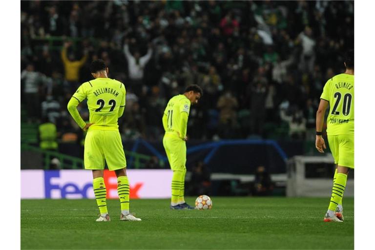 Jude Bellingham (l-r), Donyell Malen und Reinier von Dortmund. Foto: Alvaro Isidoro/dpa
