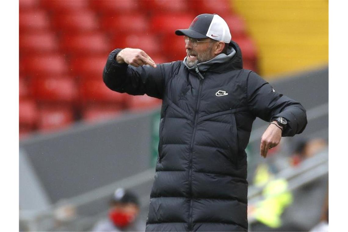 Jürgen Klopp, Trainer vom FC Liverpool, gestikuliert an der Seitenlinie. Foto: Phil Noble/PA Wire/dpa